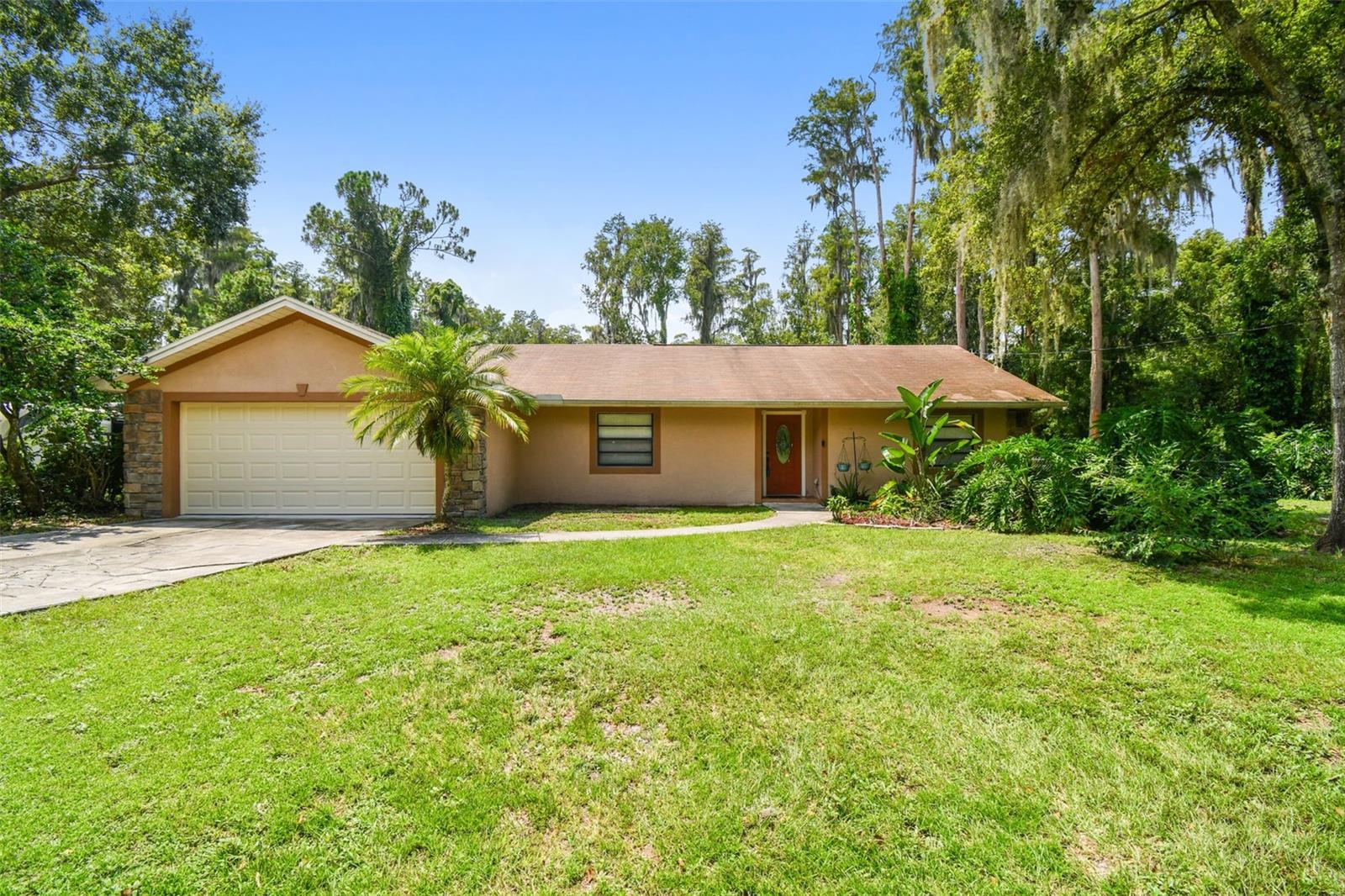 Arbor Dr, Lutz, FL 33548