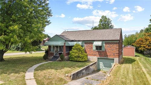 201 Castlewood Avenue, Harrison Twp, OH, 45405 | Card Image