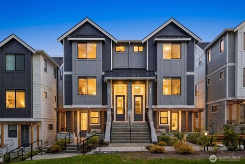 13334 Ne 144th Pl, Woodinville, WA, 98072-9131 | Card Image