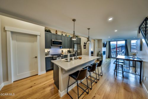 207-828 Grand Ave, Grand Lake, CO, 80447-5413 | Card Image