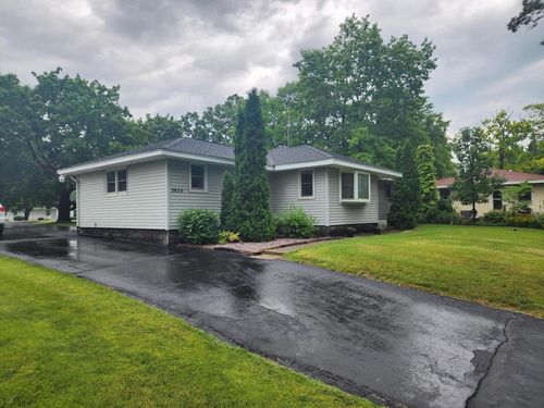 2620 Driftwood Trail, Burlington, WI, 53105 | Card Image
