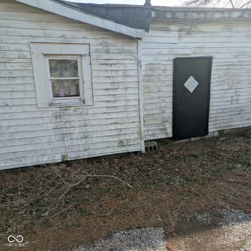 210 Maple St, Tipton, IN, 46072-1711 | Card Image