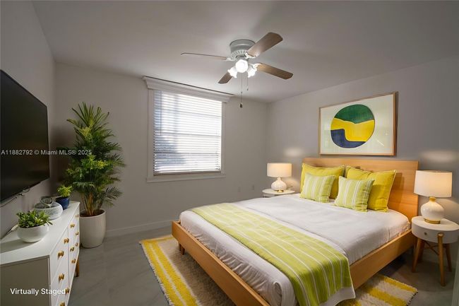 APT-201 - 1717 Whitehall Dr, Condo with 2 bedrooms, 2 bathrooms and null parking in Davie FL | Image 6