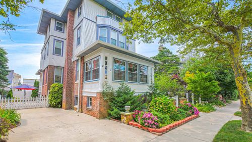 26 S Laclede Pl, Atlantic City, NJ, 08401-5806 | Card Image