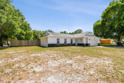 13913 Cherry Brook Lane, House other with 4 bedrooms, 2 bathrooms and null parking in Tampa FL | Image 3