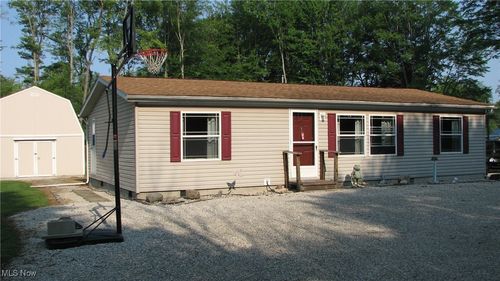 10593 Martin Dr, Linesville, PA, 16424-3937 | Card Image