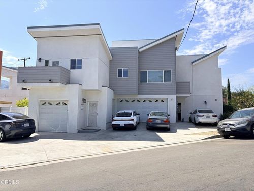 c-2500 Hermosa Ave, Montrose, CA, 91020-2700 | Card Image