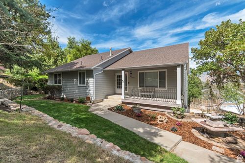 2484 Oakridge Dr, Spanish Fork, UT, 84660-9417 | Card Image
