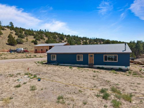 5111 Us Highway 16, Newcastle, WY, 82701-9718 | Card Image