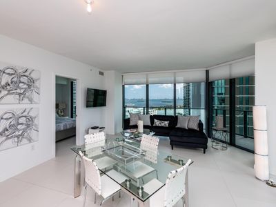 1506 - 501 Ne 31st Street, Condo with 3 bedrooms, 2 bathrooms and null parking in Miami FL | Image 2