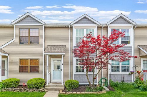 33c-889 Noddymill Ln E, Worthington, OH, 43085-5884 | Card Image
