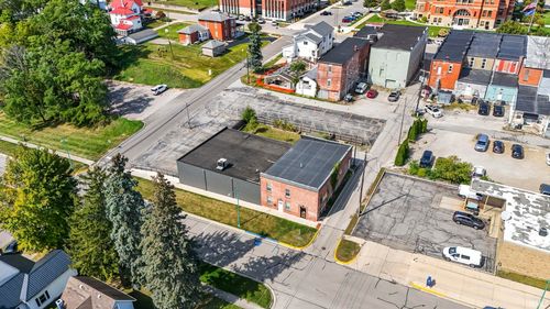 111 W Hazel St, Albion, IN, 46701-1108 | Card Image
