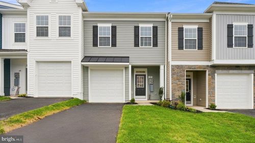 613 Slick Ter, MARTINSBURG, WV, 25403 | Card Image