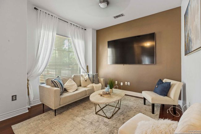 APT-109 - 215 Center, Condo with 2 bedrooms, 3 bathrooms and null parking in San Antonio TX | Image 14