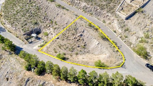 17 Apache Crest Dr, El Paso, TX, 79902 | Card Image