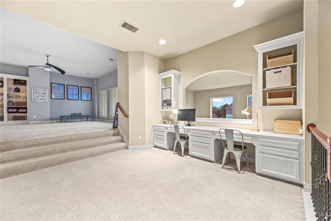 Alternate view of upstairs study area. | Image 29