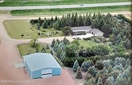 112 840 3rd Street Sw, Bowman, ND, 58623 | Card Image
