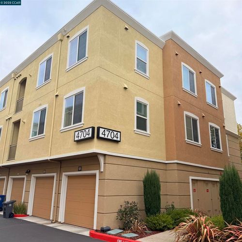 unit-101-4704 Norris Canyon Rd, San Ramon, CA, 94583-1411 | Card Image