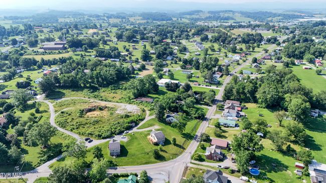 517 W Glade St, House other with 3 bedrooms, 3 bathrooms and null parking in Glade Spring VA | Image 64