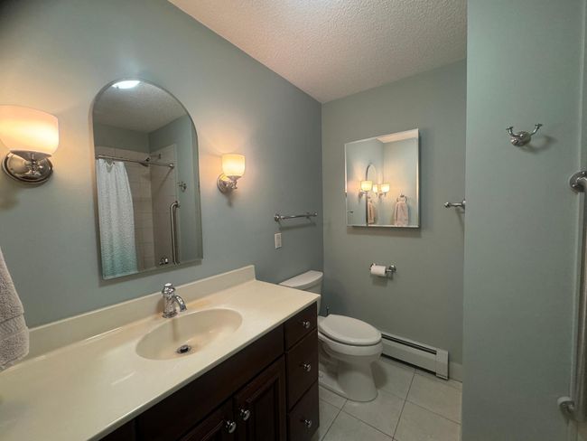 Full Bath on Main Floor | Image 16