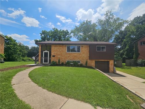 252 Shenandoah Dr, Penn Hills, PA, 15235-2051 | Card Image