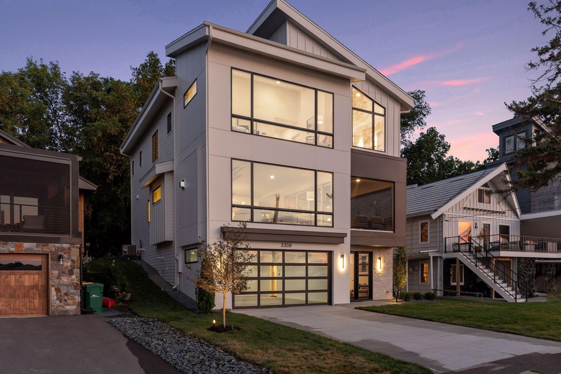 Crystal Bay Rd, Wayzata, MN 55391