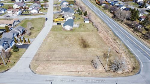 1 Lori Lane, Chesterville, ON, K0C1H0 | Card Image
