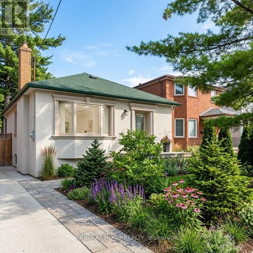 44 Connaught Avenue, Toronto (Newtonbrook West), ON, M2M1G6 | Card Image