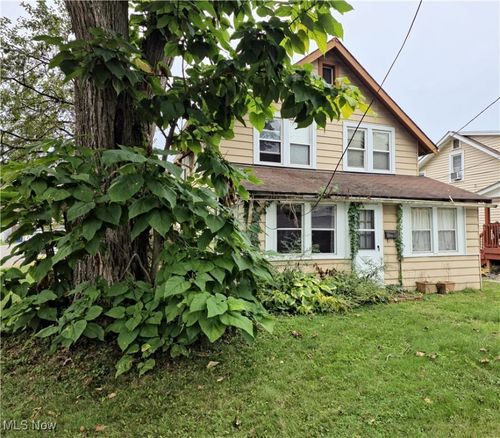 844 Peach Blvd, Willoughby, OH, 44094-7149 | Card Image