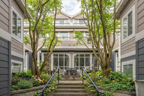 7-15161 Prospect Ave, White Rock, BC, V4B2B8 | Card Image