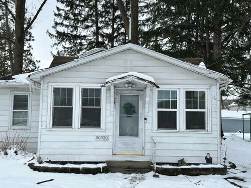 50330 Eastside Dr, Dowagiac, MI, 49047-8960 | Card Image