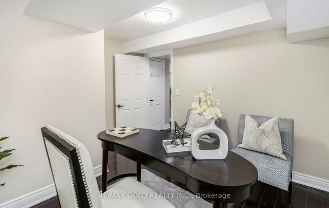 111 Fairhill Ave, House other with 6 bedrooms, 4 bathrooms and 2 parking in Brampton ON | Image 15