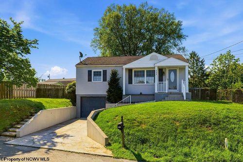 533 Watson Street, Bridgeport, WV, 26330-9999 | Card Image