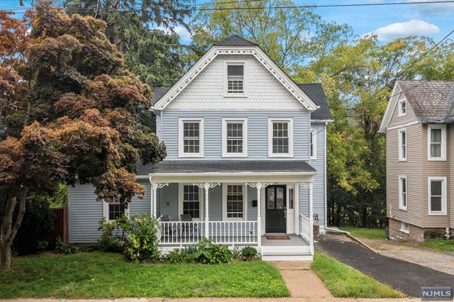 Clinton St, Newton, NJ 07860