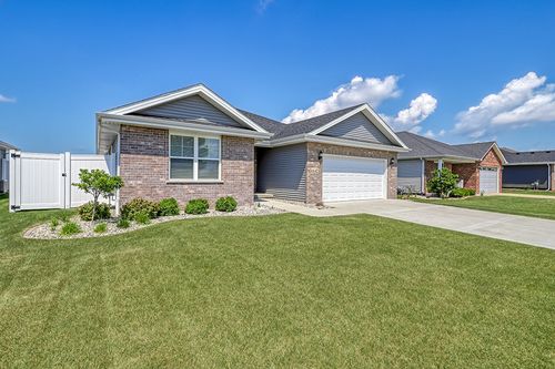 6142 Stone Mill Dr, Bourbonnais, IL, 60914-5007 | Card Image
