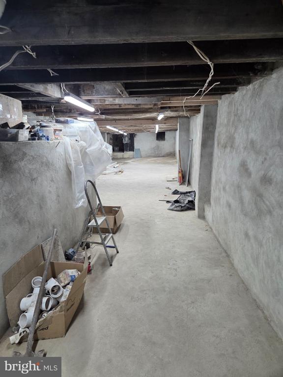 Commercial Sale in BALTIMORE 4