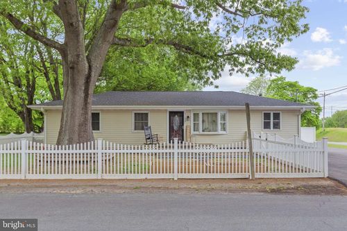 22680 Bellwood Ln, California, MD, 20619-2135 | Card Image