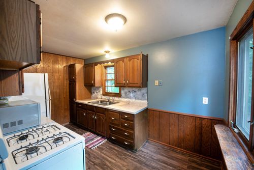 8692 321st Ave Nw, Princeton, MN, 55371-4924 | Card Image