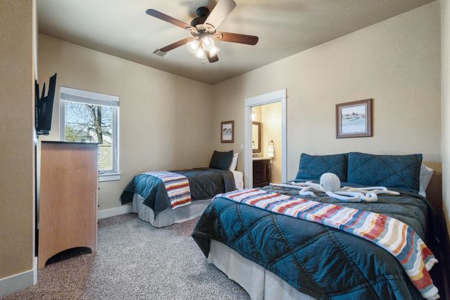 306 Bridgepoint Dr, House other with 5 bedrooms, 6 bathrooms and null parking in Kingsland TX | Image 18