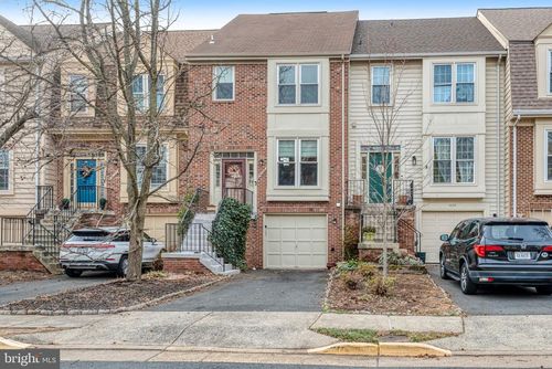 14135 Betsy Ross Ln, CENTREVILLE, VA, 20121-2661 | Card Image