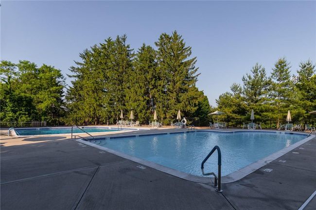 2 Pools | Image 16