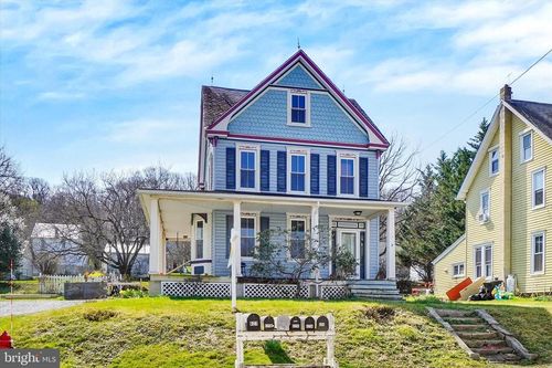 606 Main St, DELTA, PA, 17314-8942 | Card Image