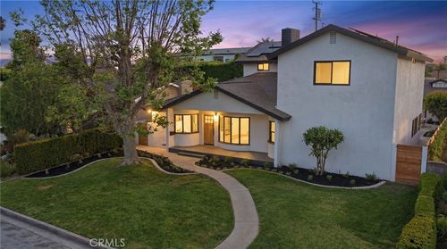 4529 Pepperwood Ave, Long Beach, CA, 90808-1070 | Card Image