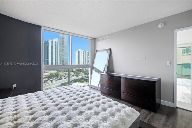 UNIT-1202 - 200 Sunny Isles Blvd, Condo with 3 bedrooms, 2 bathrooms and null parking in Sunny Isles Beach FL | Image 12