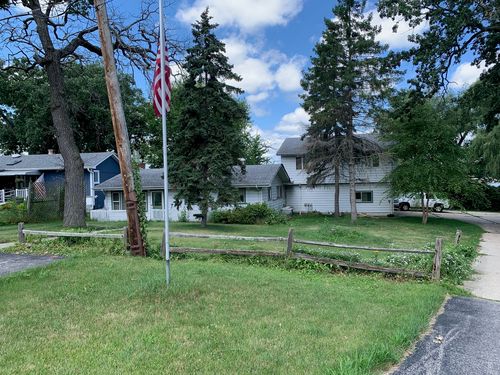 144 Oakwood Dr, Antioch, IL, 60002-1660 | Card Image