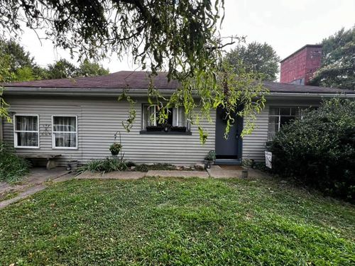 111 Jessie St, Ellwood City, PA, 16117-5407 | Card Image