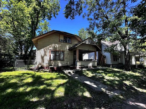 624 Bluemont Ave, Manhattan, KS, 66502-6709 | Card Image