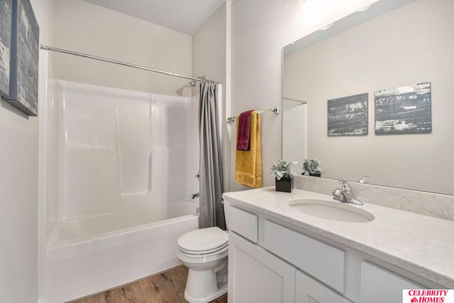 8215 N 175 Th Ave, House other with 3 bedrooms, 2 bathrooms and 3 parking in Bennington NE | Image 12