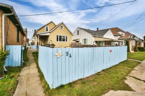 94 Woodell Ave, Buffalo, NY, 14211-2737 | Card Image