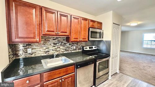 422 Calburn Ct, BEAR, DE, 19701-1260 | Card Image